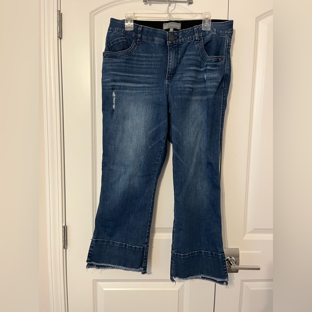 Wit & Wisdom ‘Ab'Solution Fray Hem Kick Flare
Jeans Size 16W